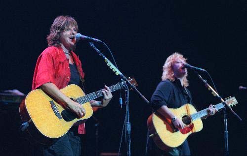 Indigo Girls Photo/Karen Sherlock